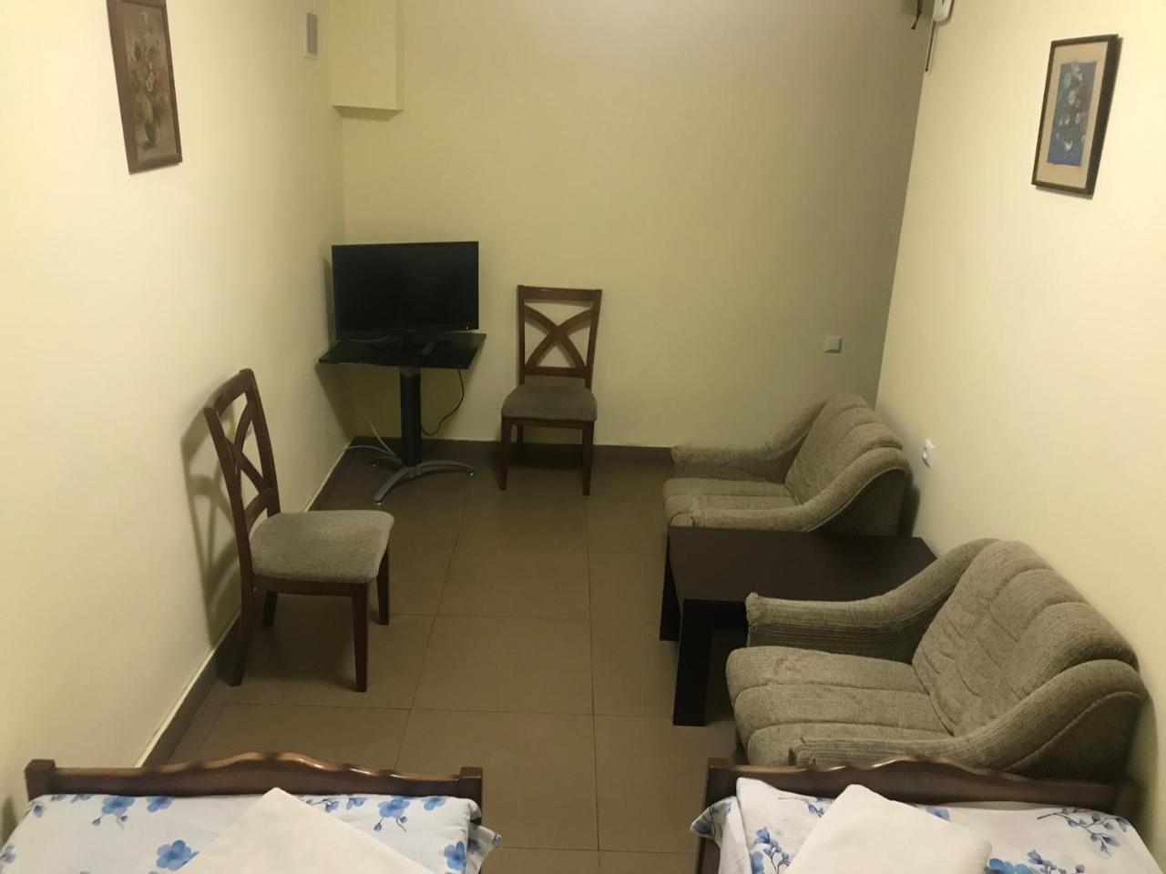 Best Hostel Republic Square Єреван Екстер'єр фото