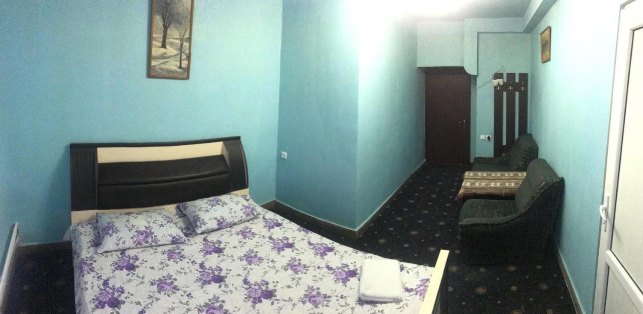 Best Hostel Republic Square Єреван Екстер'єр фото