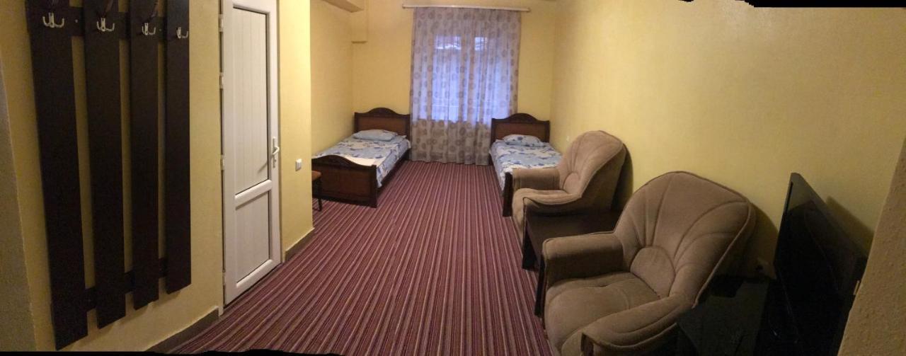 Best Hostel Republic Square Єреван Екстер'єр фото